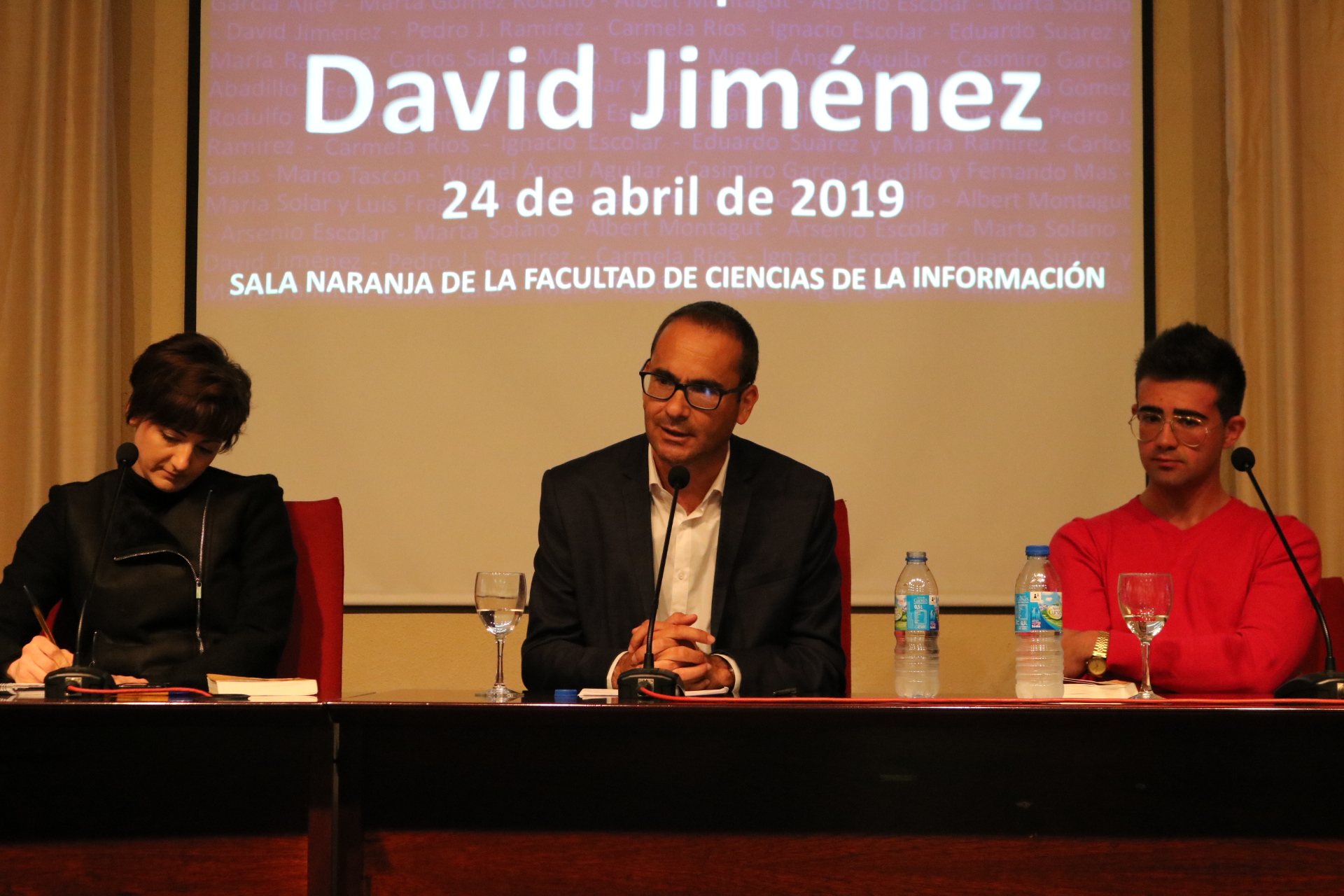 El periodista David Jiménez presenta "El Director" en la Sala Naranja
