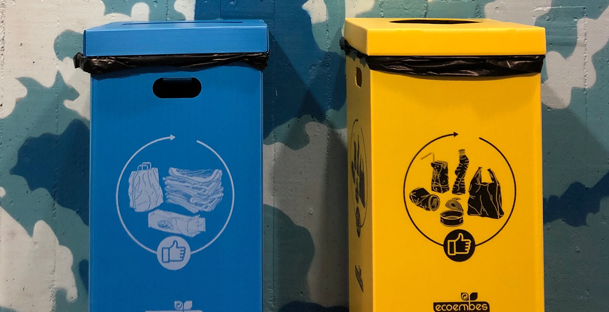 La Facultad de Ciencias de la Información instala sesenta papeleras de reciclaje - 1