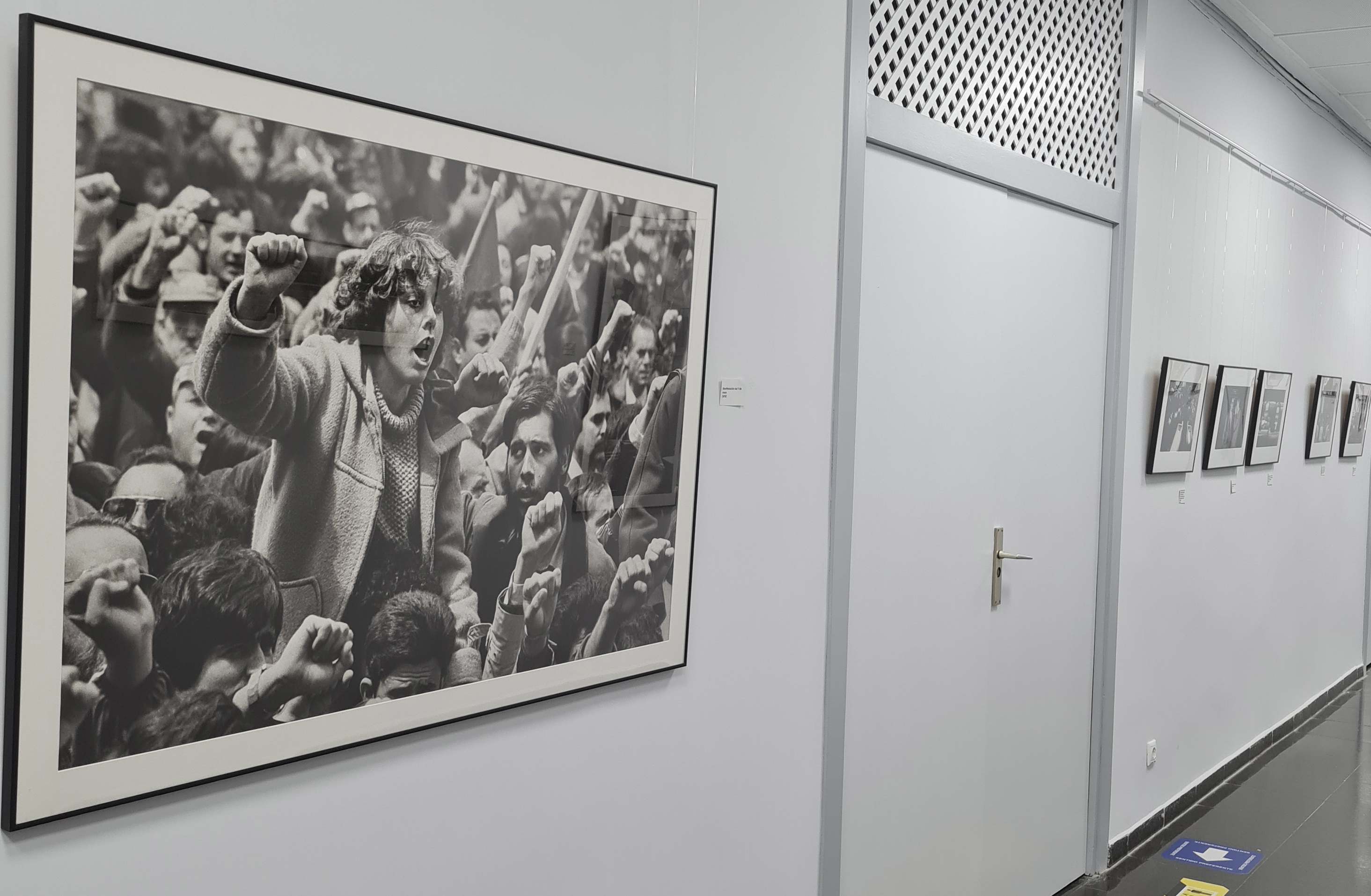 La Facultad acoge la Exposición “Los primeros años” de la fotoperiodista Marisa Flórez - 3