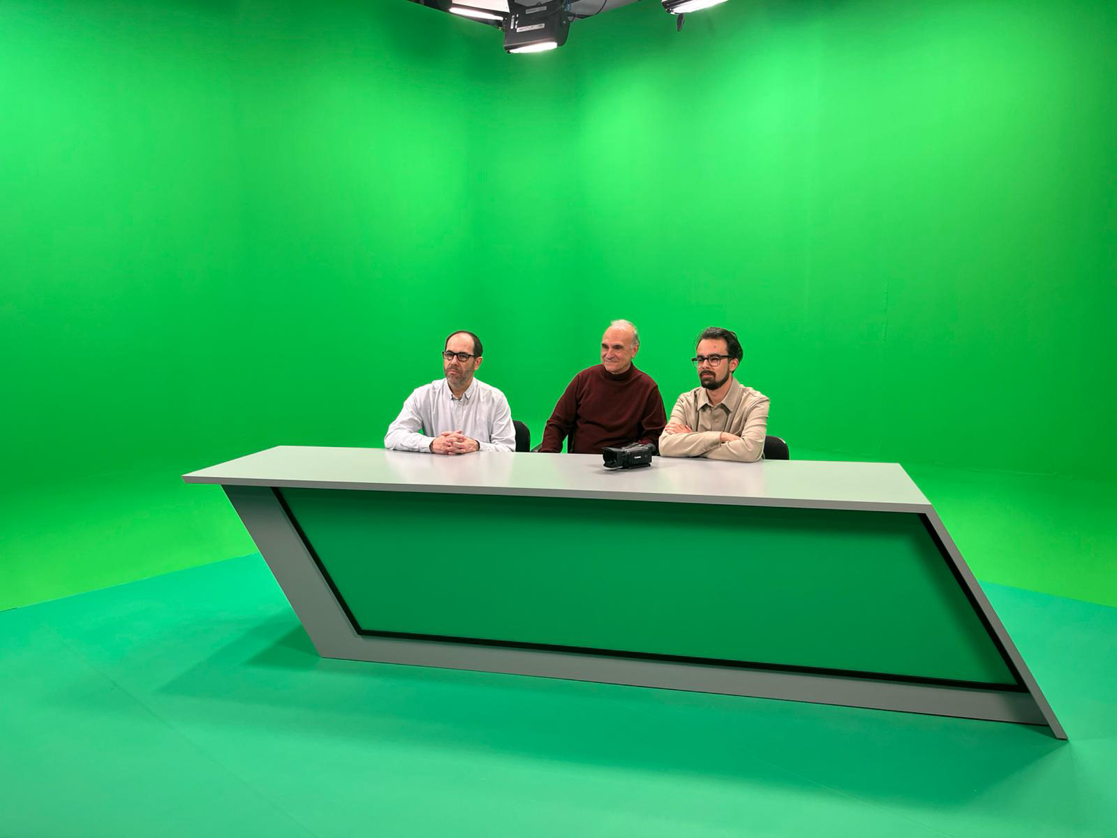 La Facultad estrena un nuevo set de televisión 